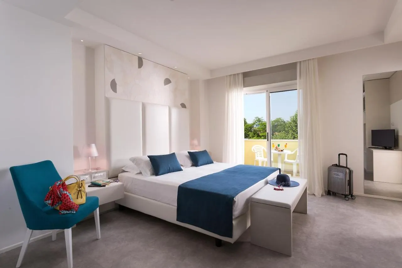 ****  Astoria Suite Hotel Римини Италия