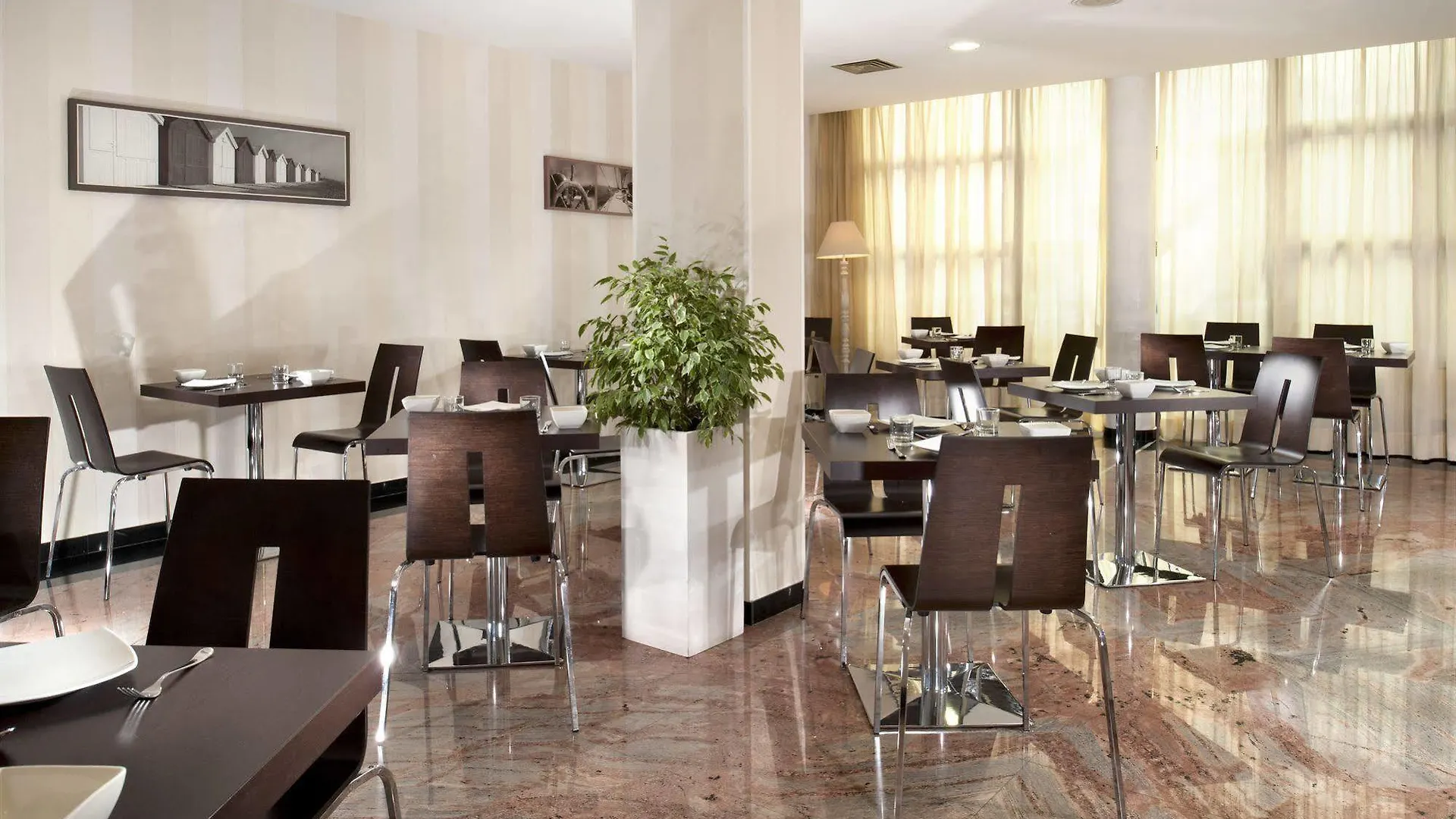 Astoria Suite Hotel Римини