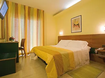 Astoria Suite Hotel Римини